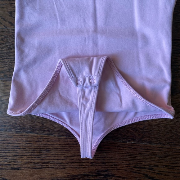 Babaton Contour Muscle Bodysuit 2XS - Picture 4 of 5